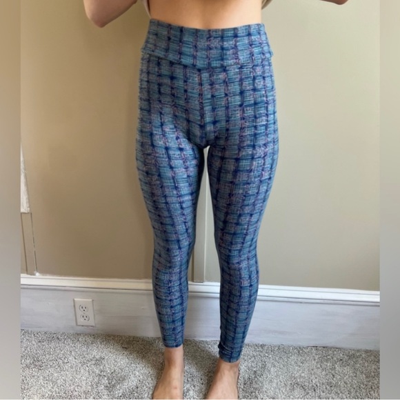 2 pack super soft leggings perfect condition fits s/m one size - Picture 2 of 6